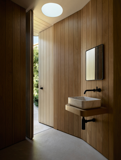 Wood-in Style Bathroom